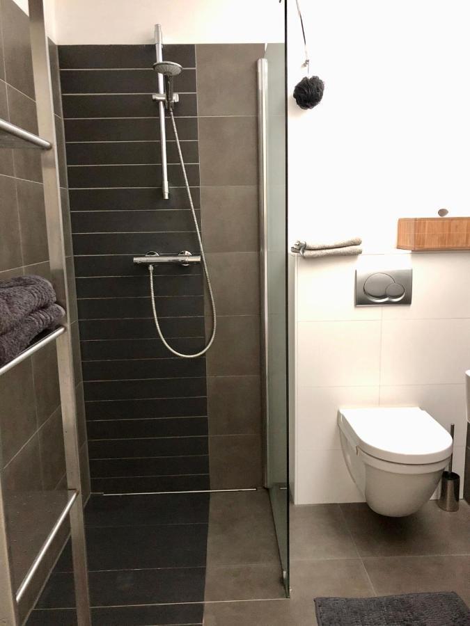 Modern Genieten In Oud Binnenstadspand 阿默斯福特 外观 照片